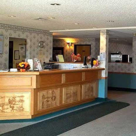 AmericInn by Wyndham Prairie du Chien Interior foto
