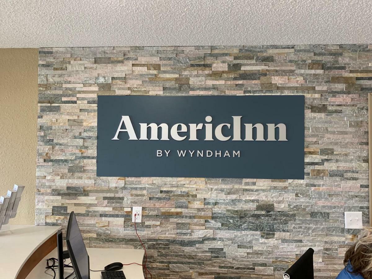 AmericInn by Wyndham Prairie du Chien Exterior foto